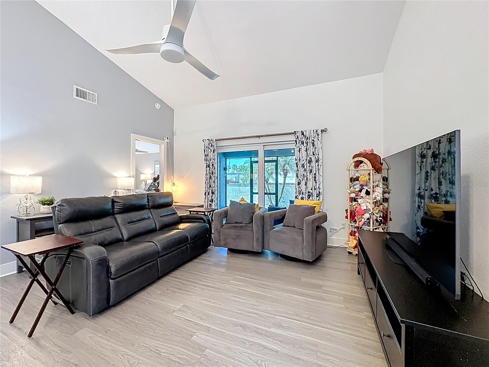 SUNCREST - Residential