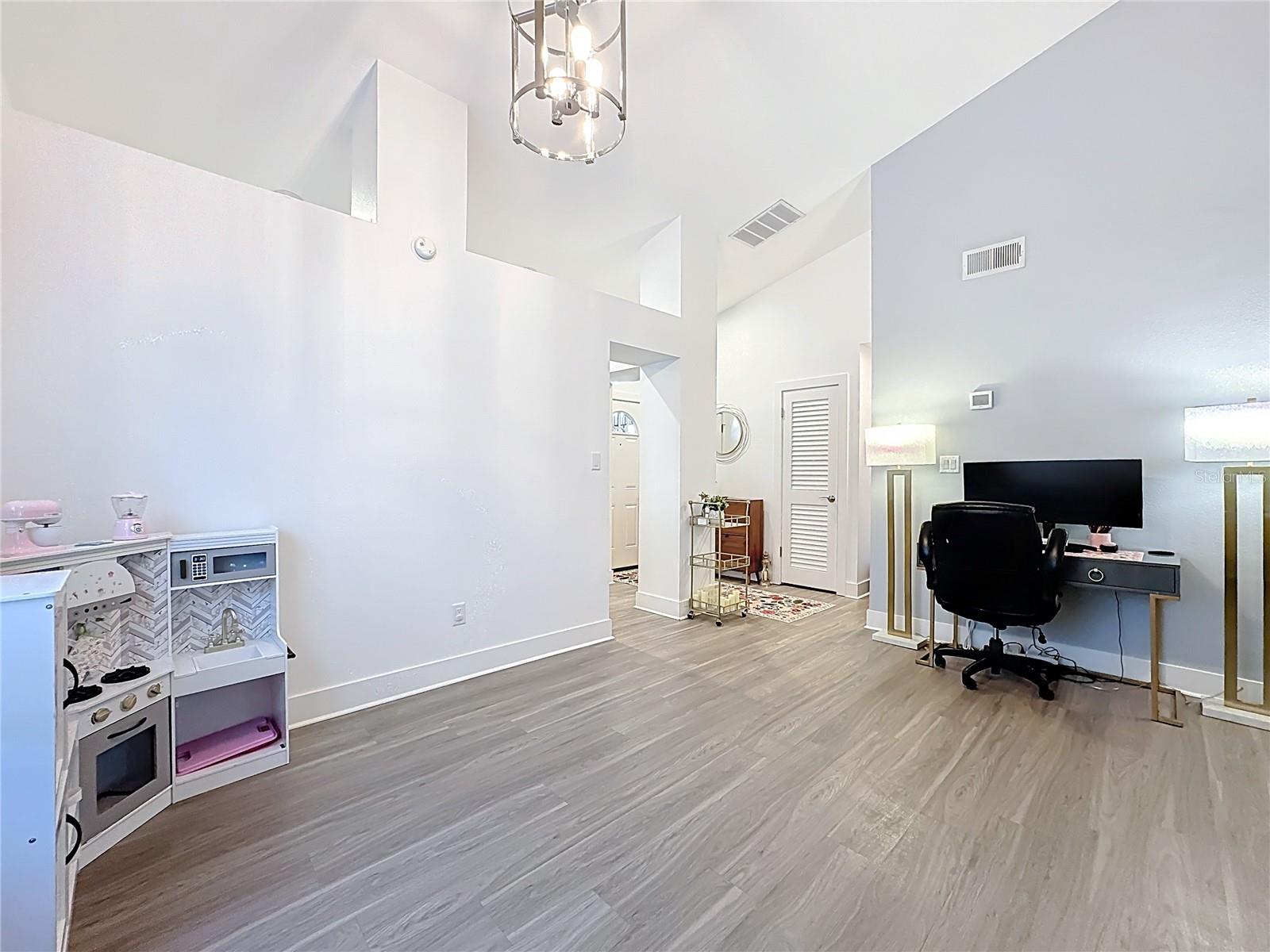 SUNCREST - Residential