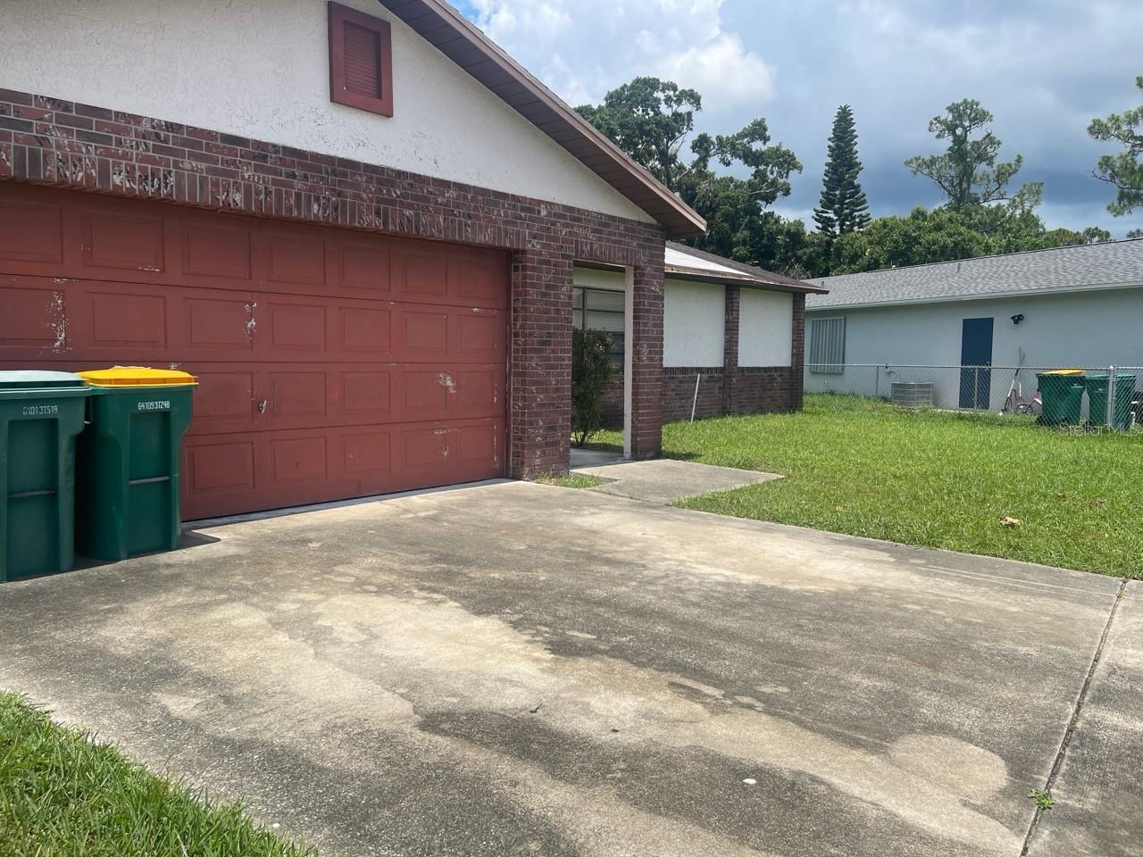 INVESTOR SPECIAL - SHOW AND SELL- GREAT LOCATION. GREAT INVESTMENTS.