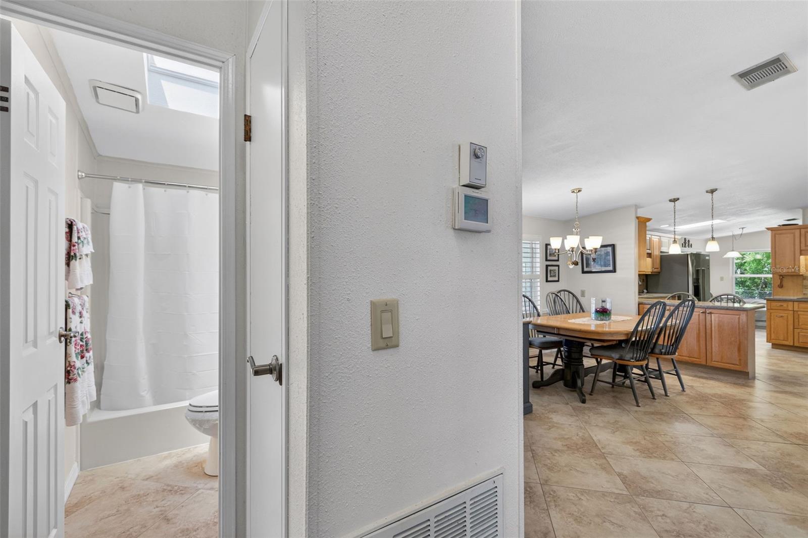 LA CASA MHP CO-OP - Residential