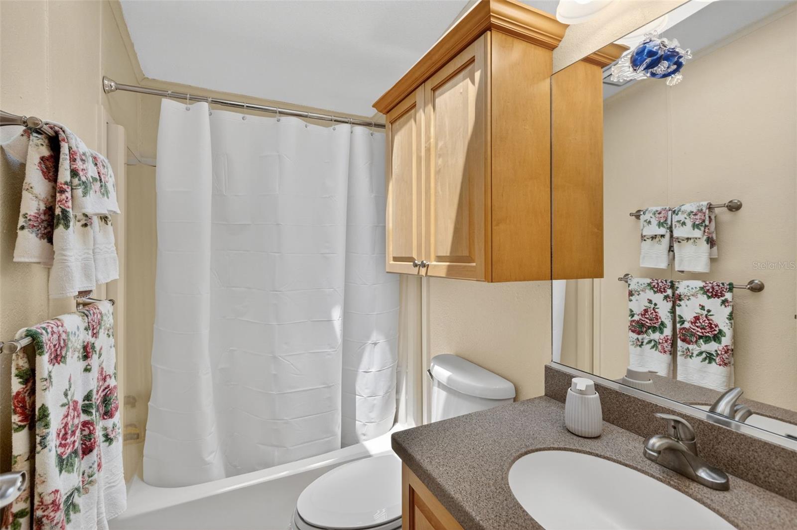 LA CASA MHP CO-OP - Residential