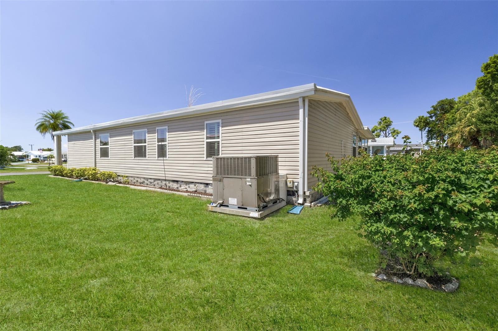 LA CASA MHP CO-OP - Residential