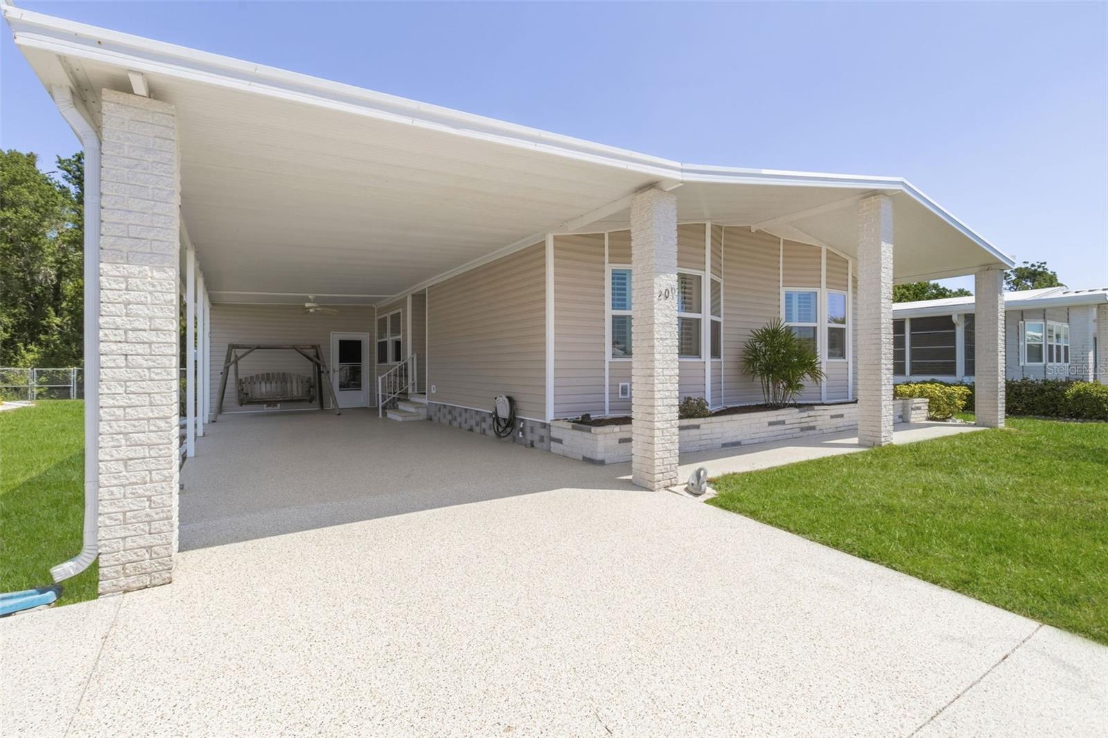 LA CASA MHP CO-OP - Residential