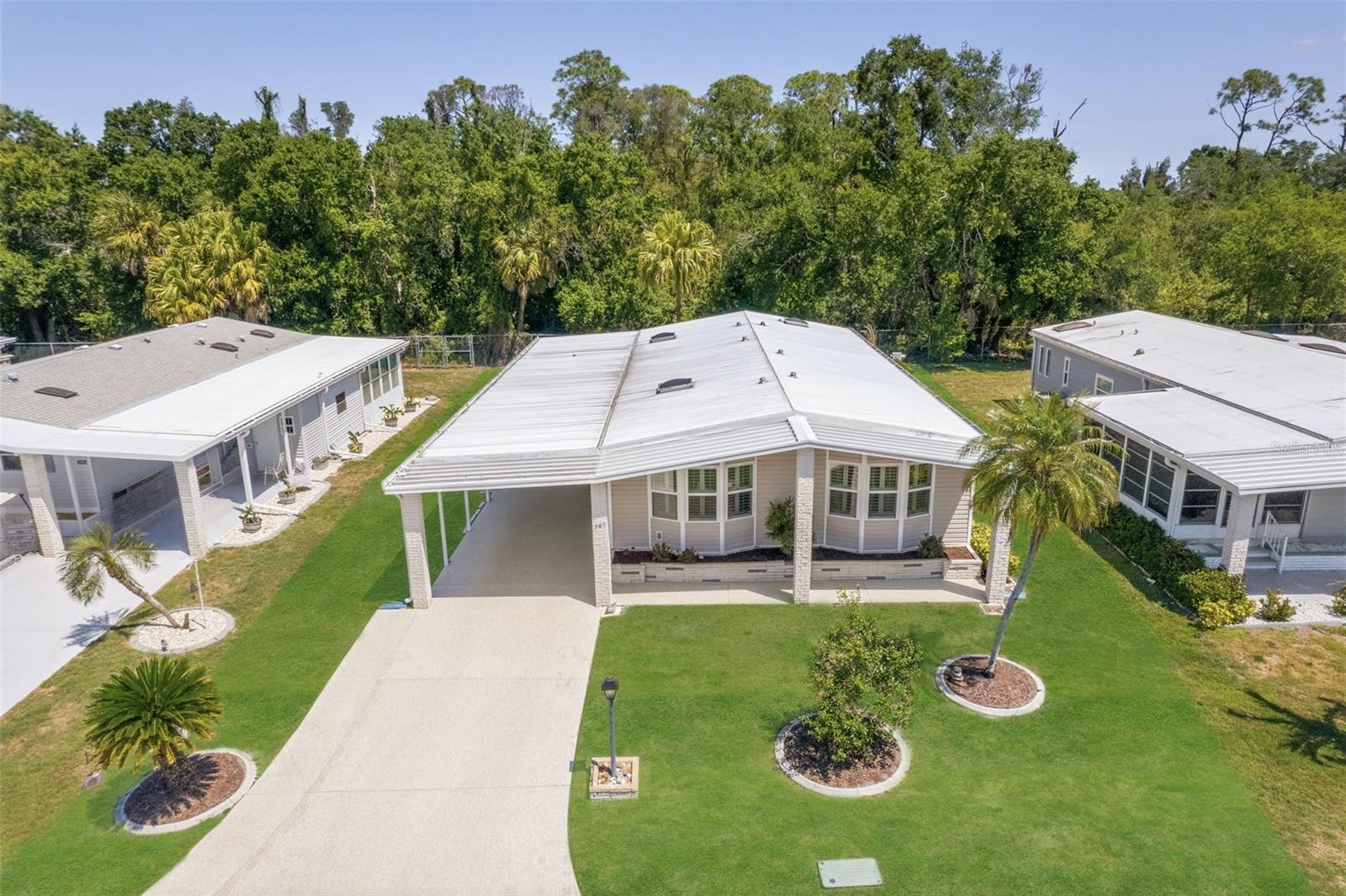 LA CASA MHP CO-OP - Residential