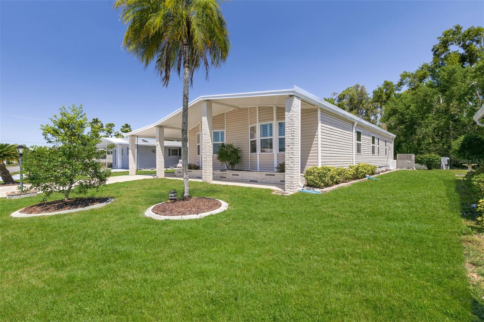 LA CASA MHP CO-OP - Residential