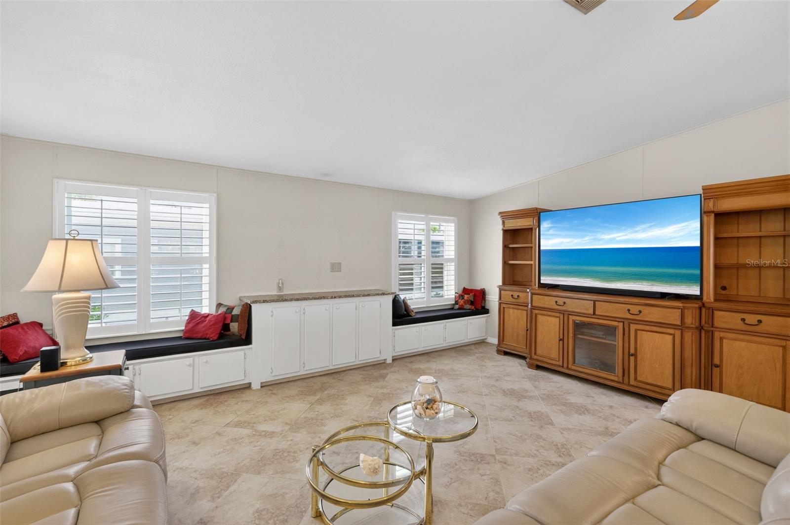 LA CASA MHP CO-OP - Residential