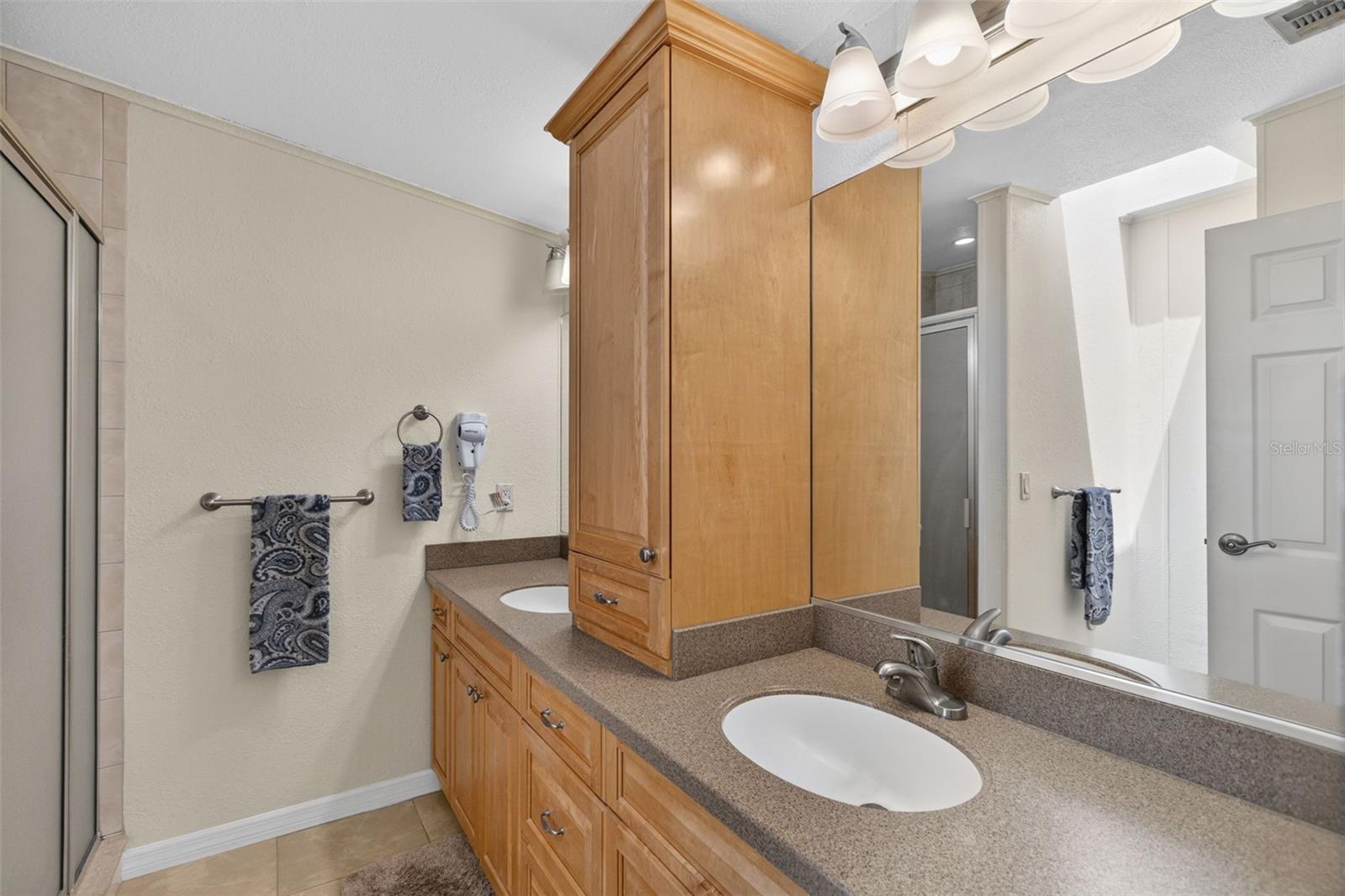 LA CASA MHP CO-OP - Residential