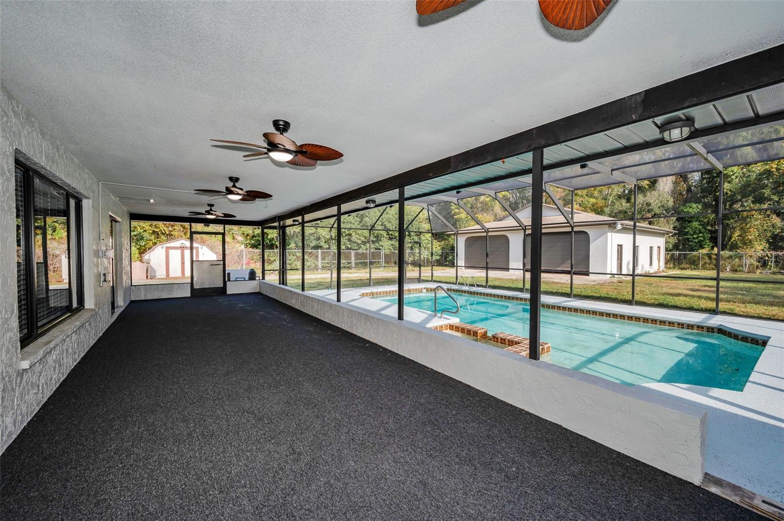 GOLDEN ACRES - Residential