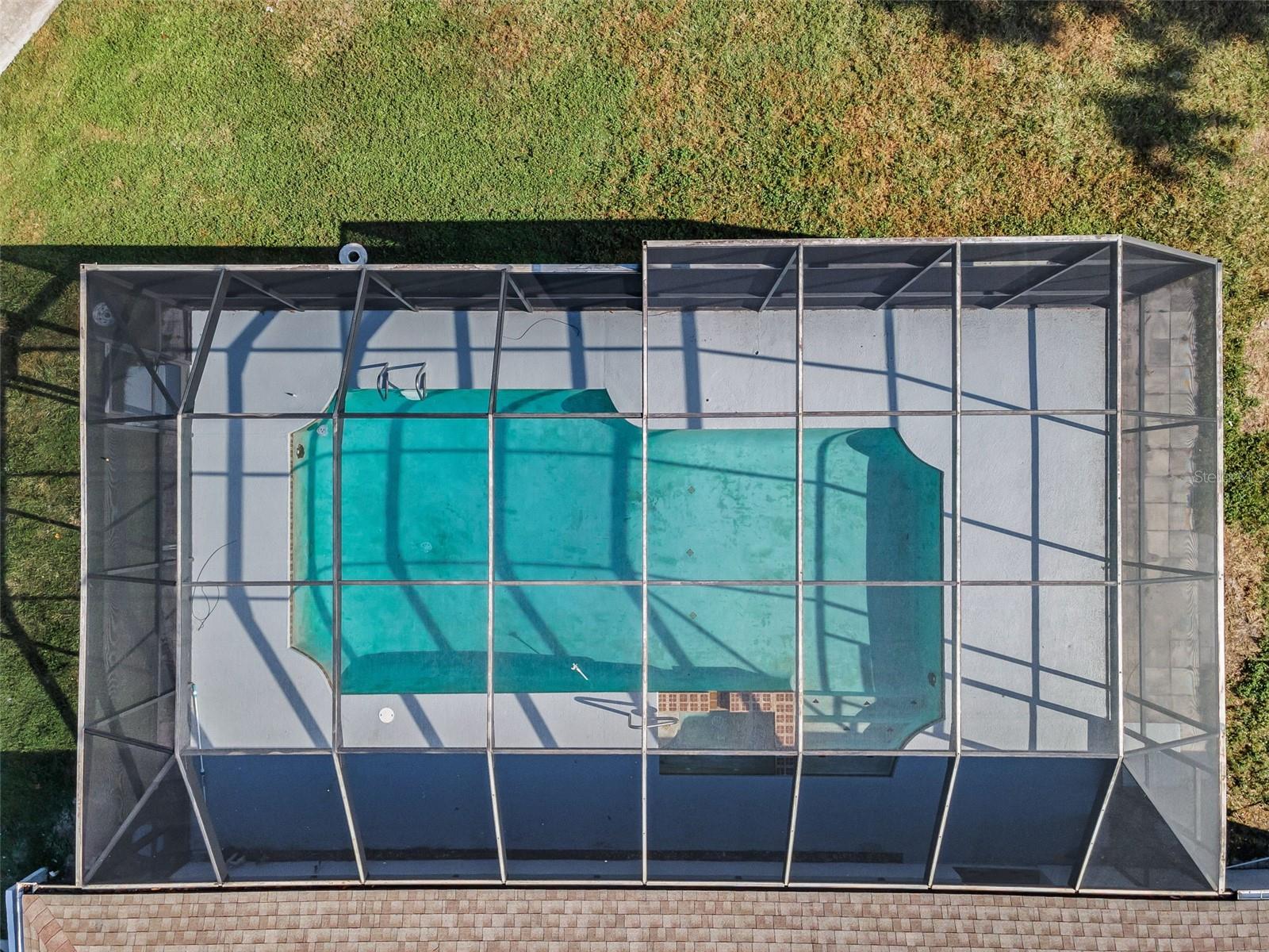 GOLDEN ACRES - Residential