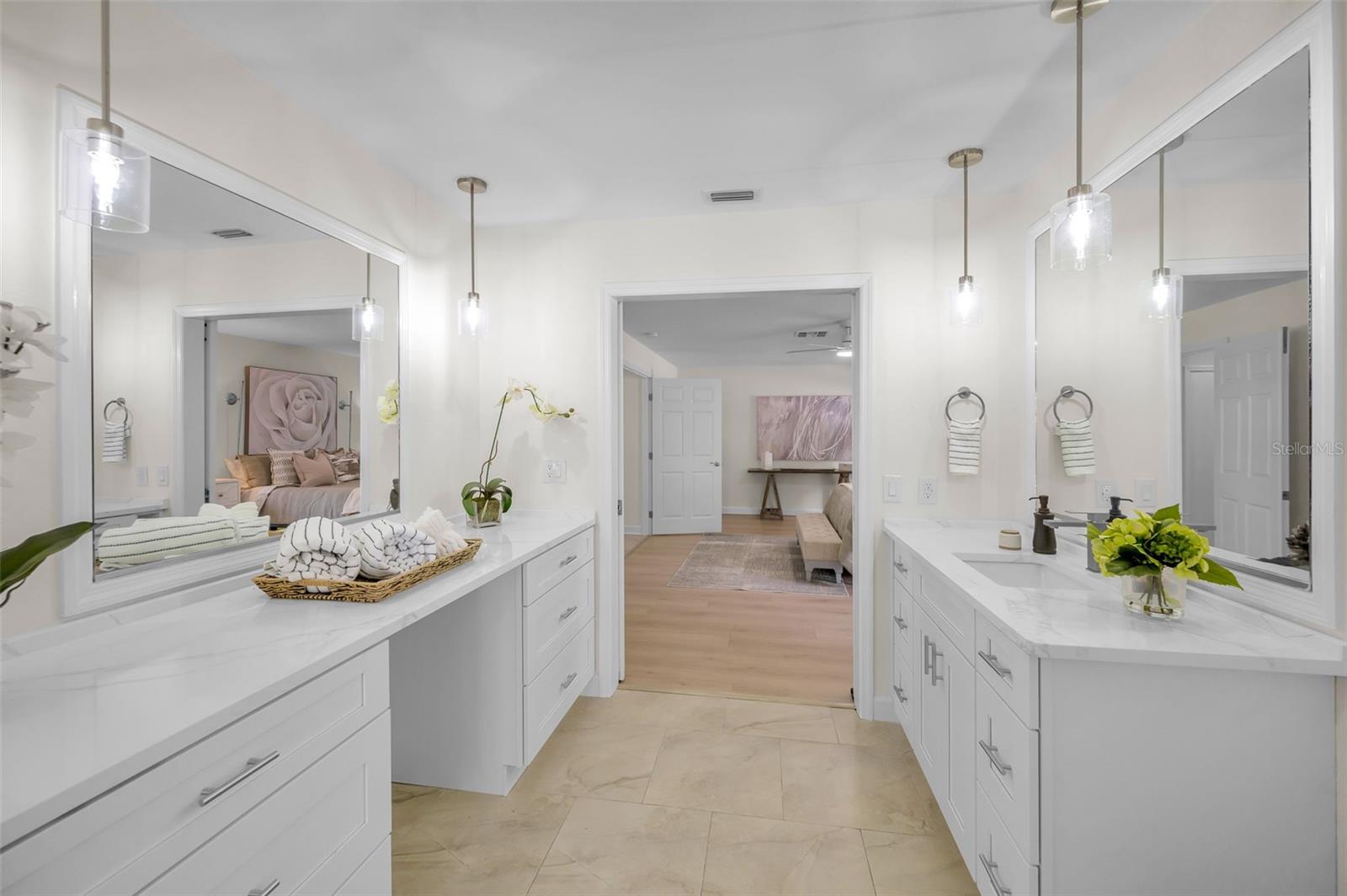 GOLDEN ACRES - Residential