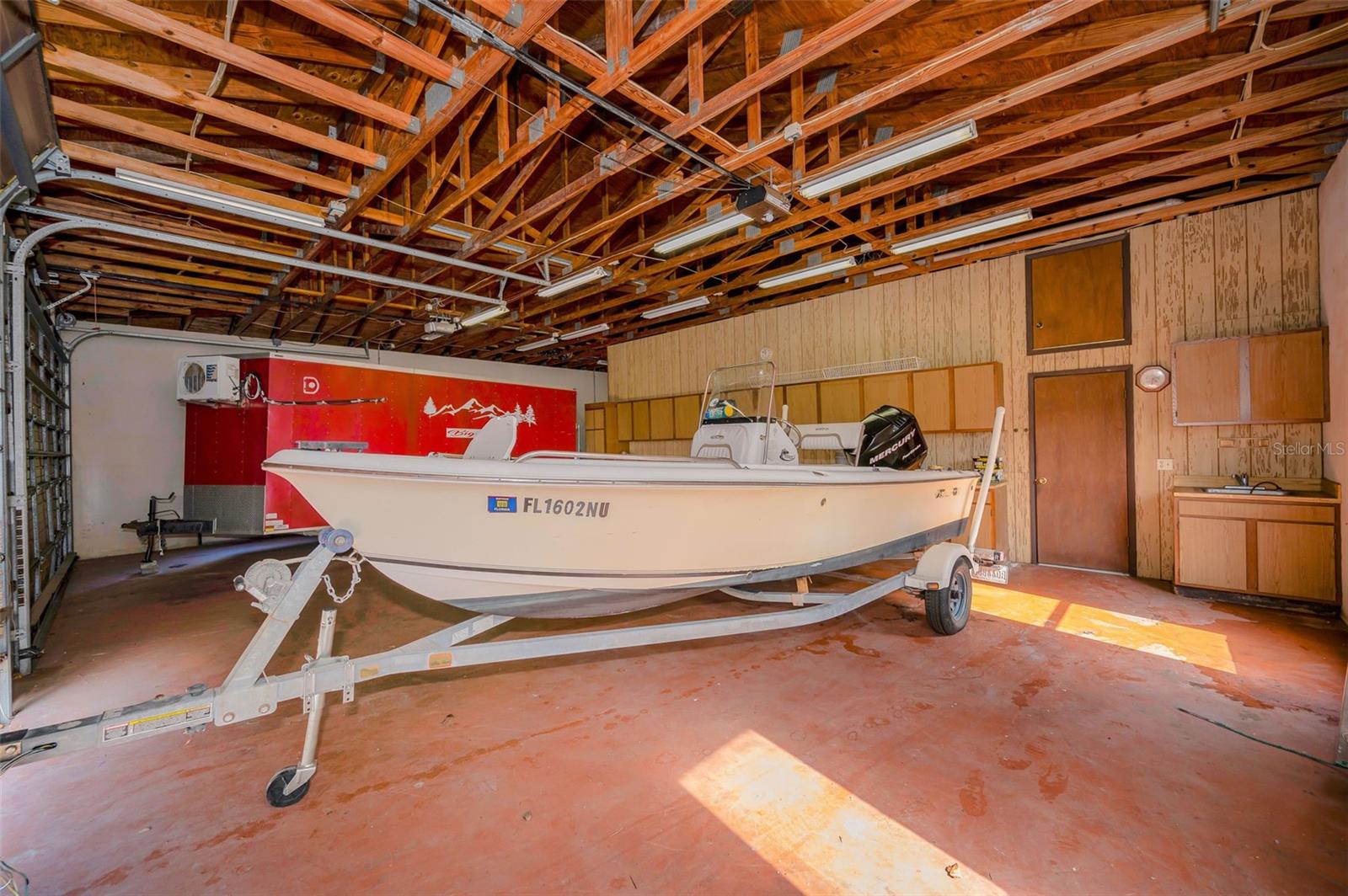 GOLDEN ACRES - Residential