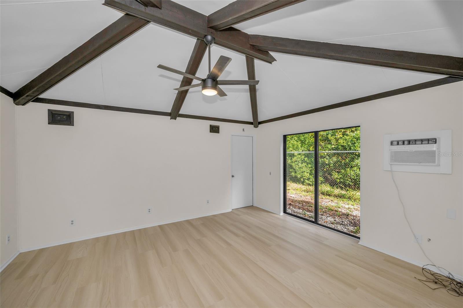 GOLDEN ACRES - Residential