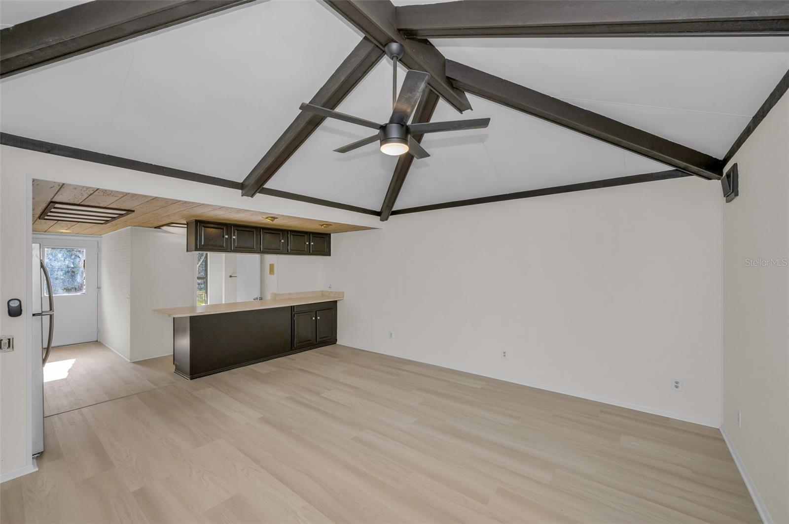 GOLDEN ACRES - Residential