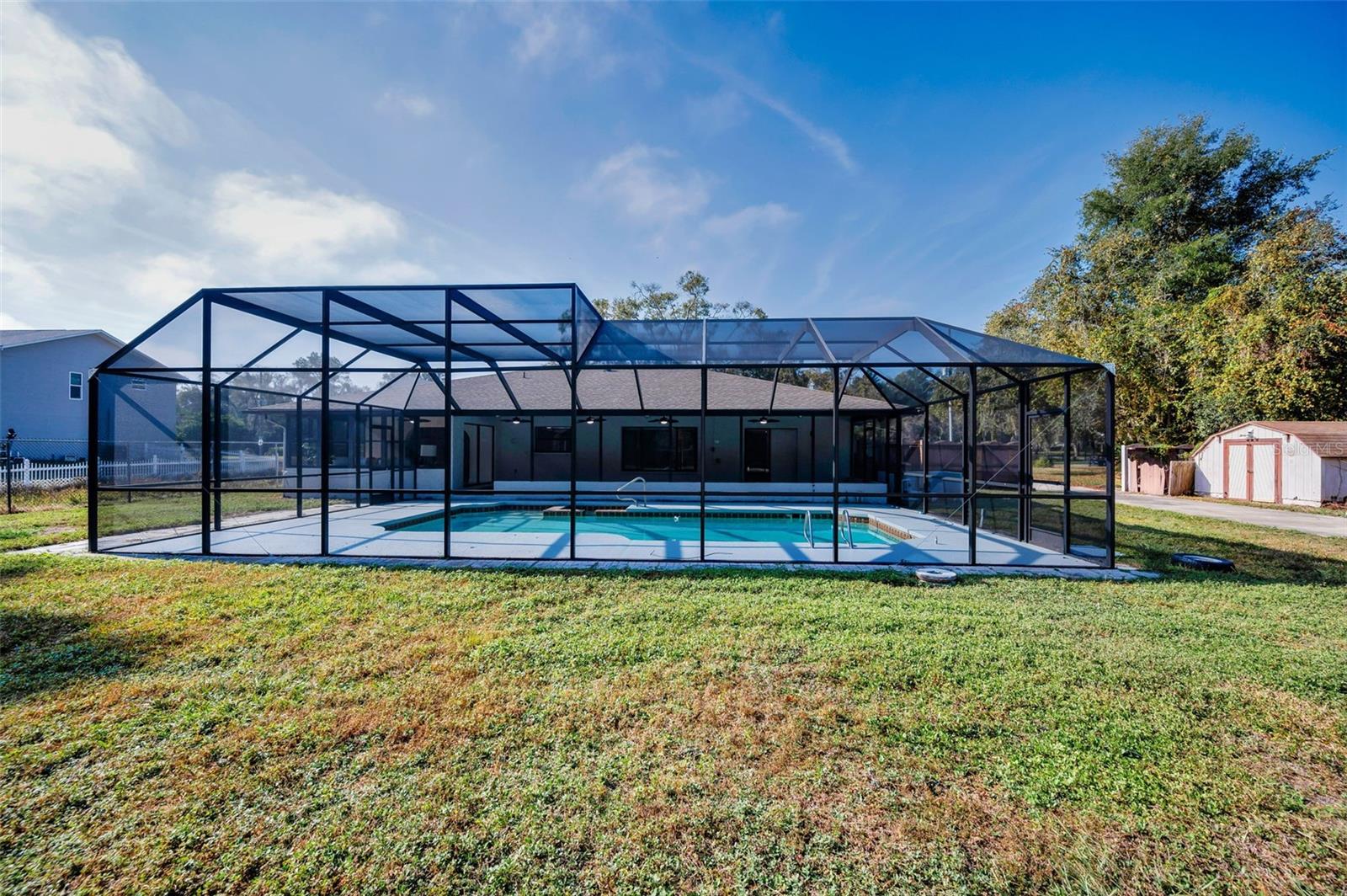 GOLDEN ACRES - Residential