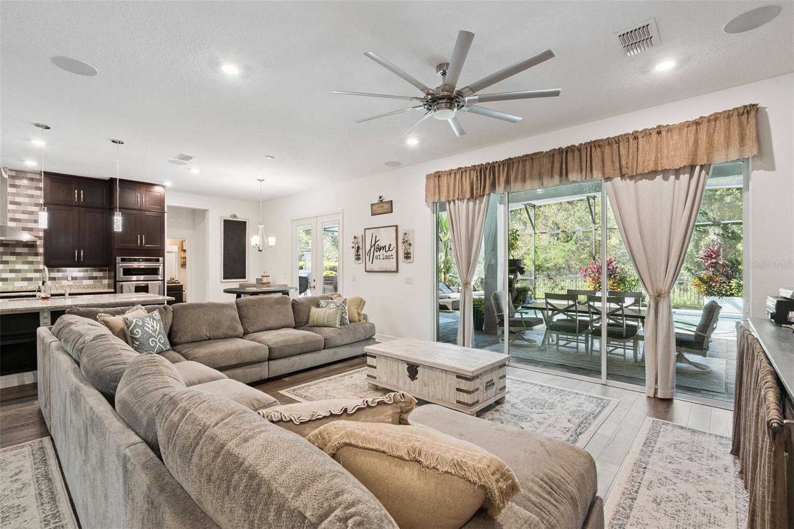 OVIEDO GARDENS - A REPLAT - Residential