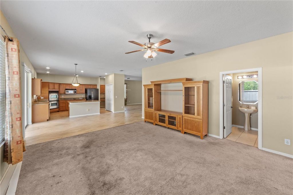 Photo of 6110 39th Court E, Bradenton, FL 34203 (MLS # V4949827)