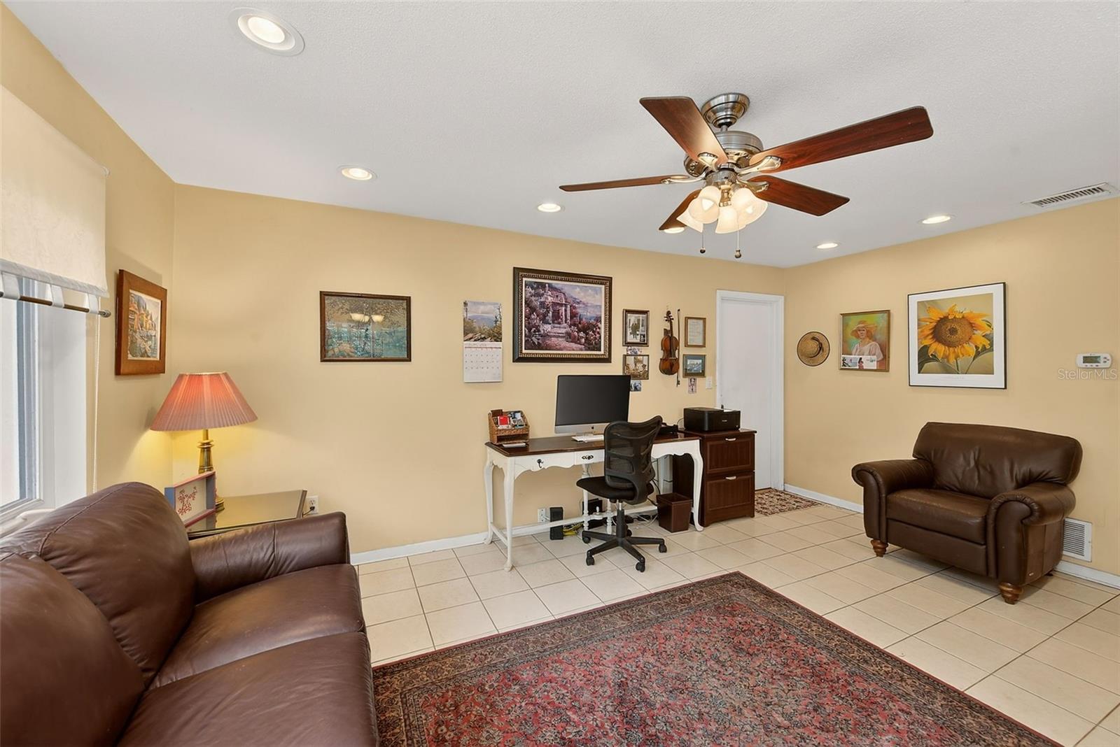 OAKDALE MANOR ADD - Residential