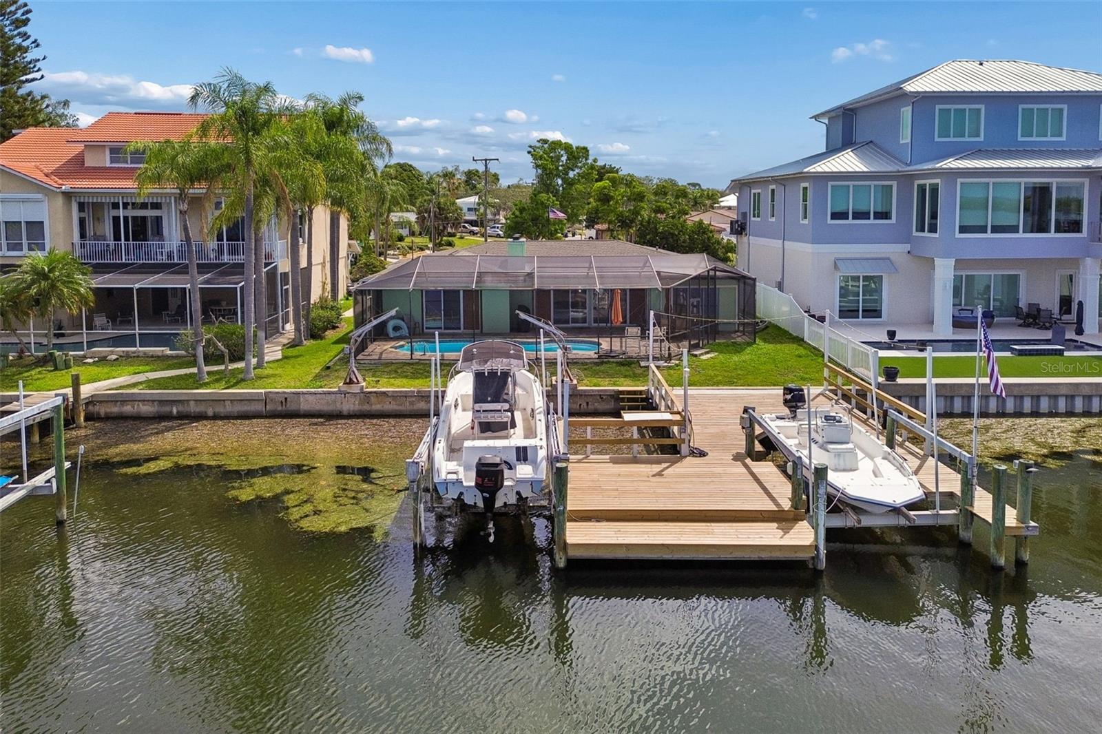 300 DRIFTWOOD DRIVE W