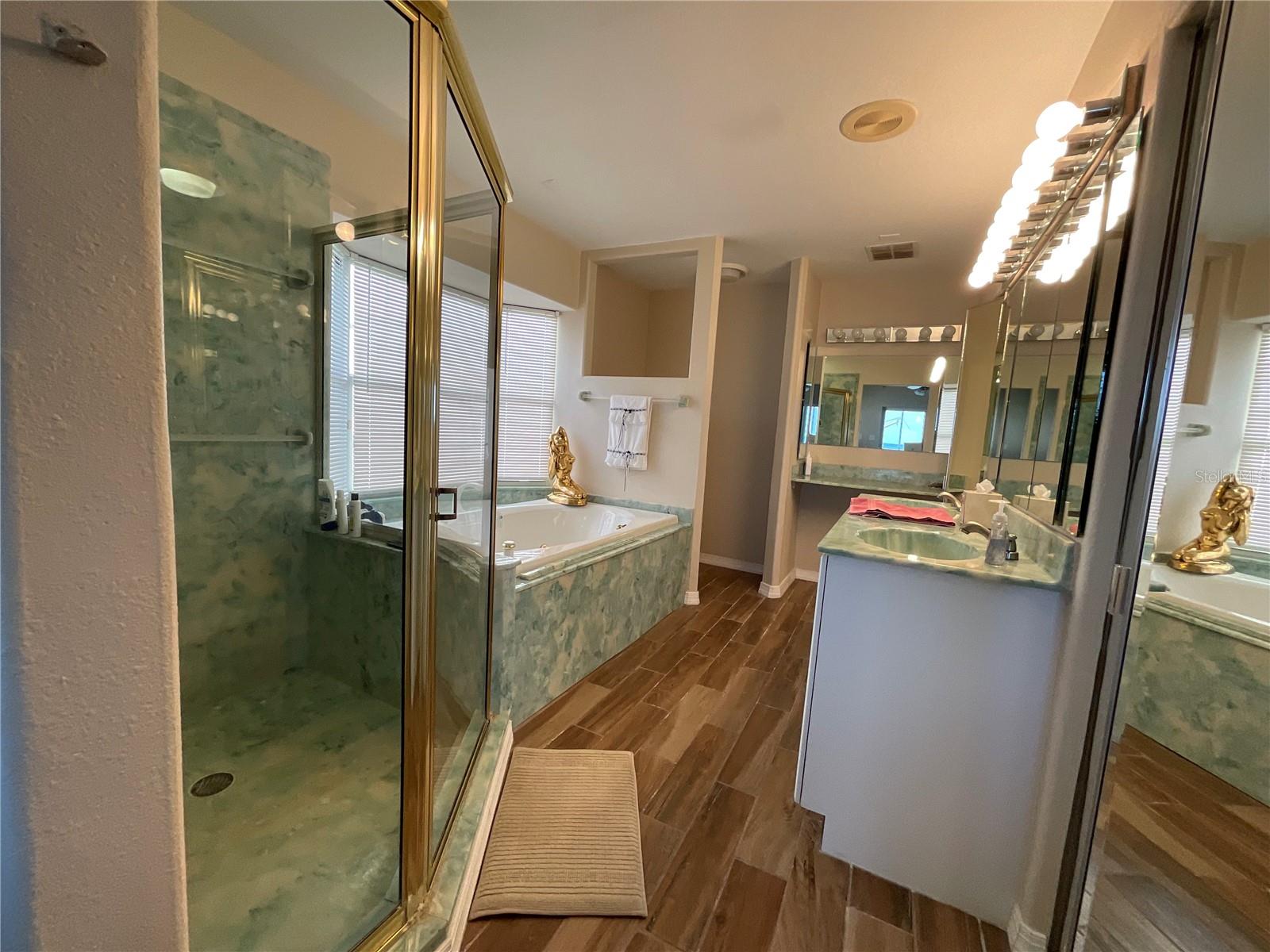 BAYWOOD VILLAGE - Residential