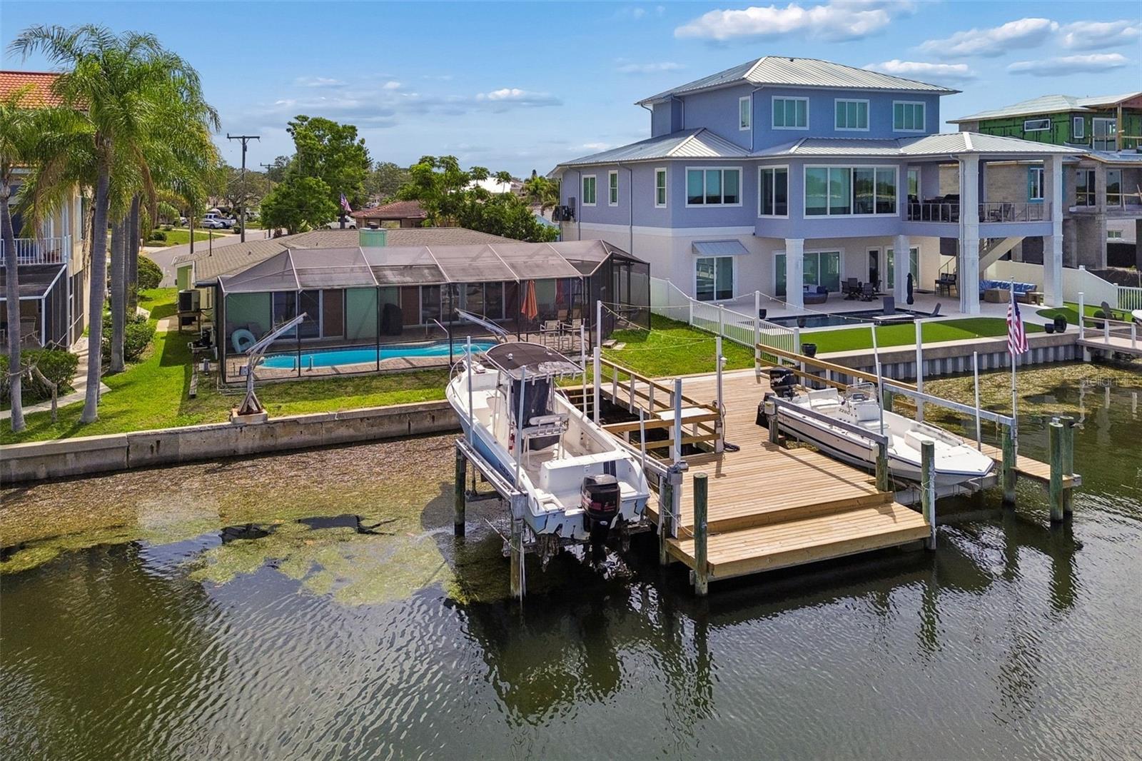 300 DRIFTWOOD DRIVE W