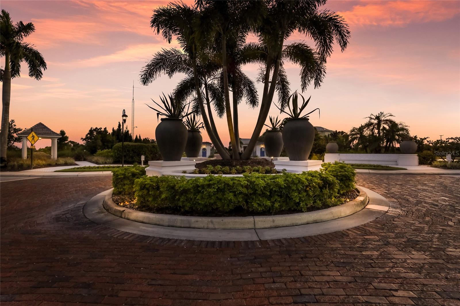 THE ISLANDS ON THE MANATEE RIVER - Residential