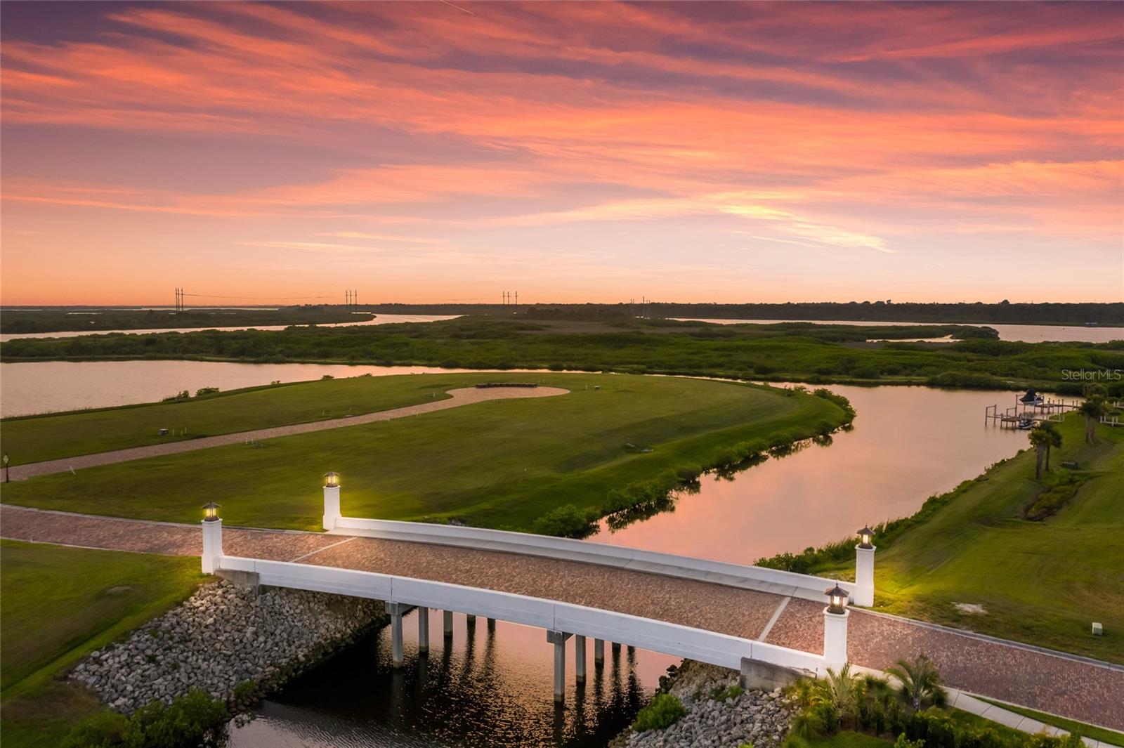 THE ISLANDS ON THE MANATEE RIVER - Residential