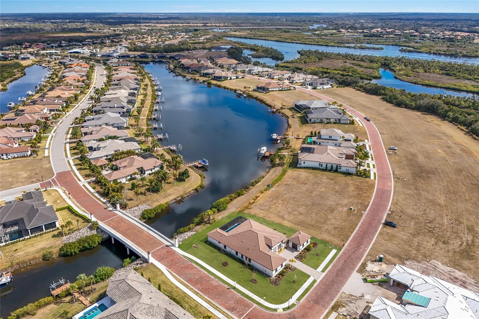 THE ISLANDS ON THE MANATEE RIVER - Residential