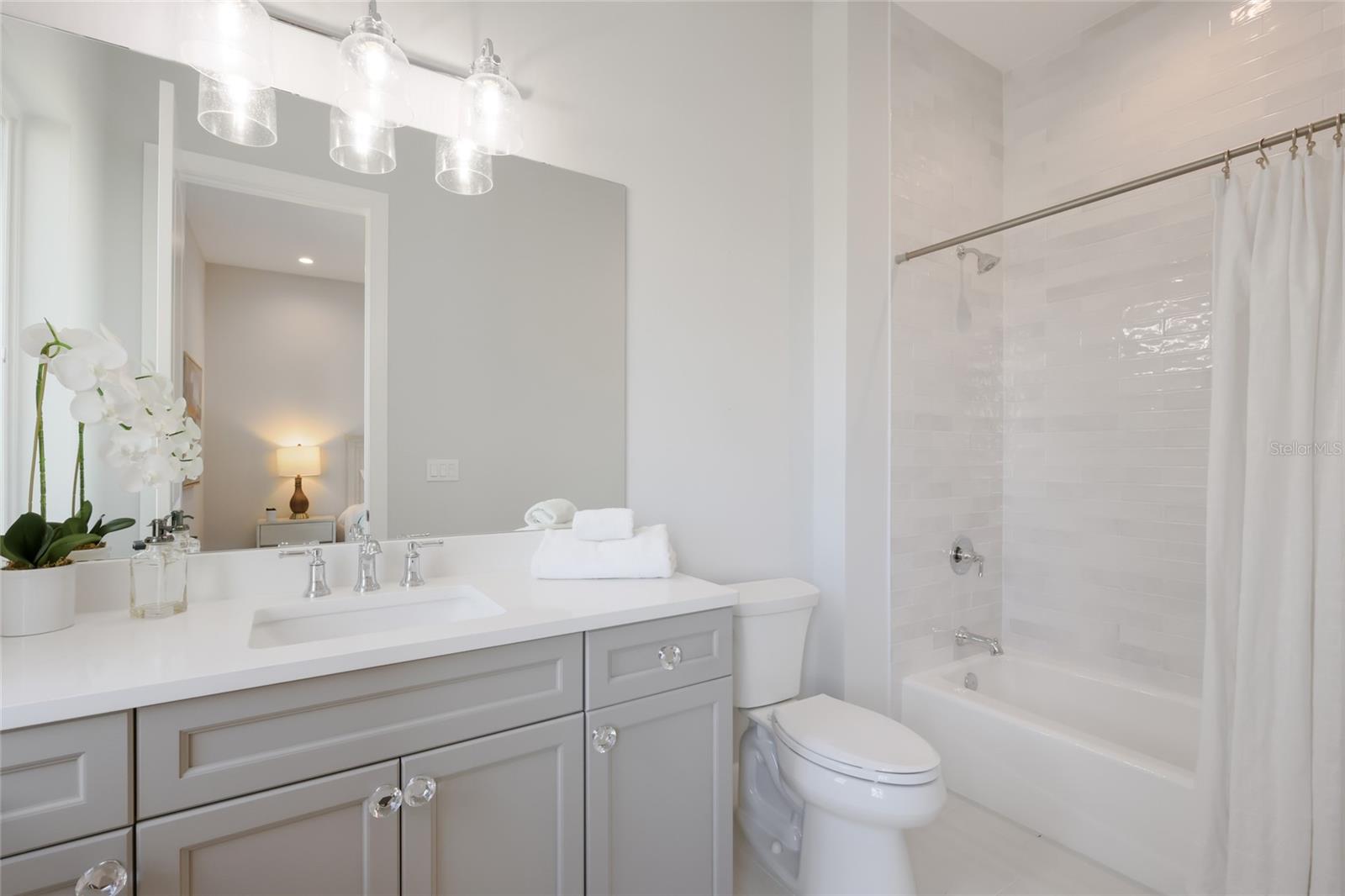 THE ISLANDS ON THE MANATEE RIVER - Residential