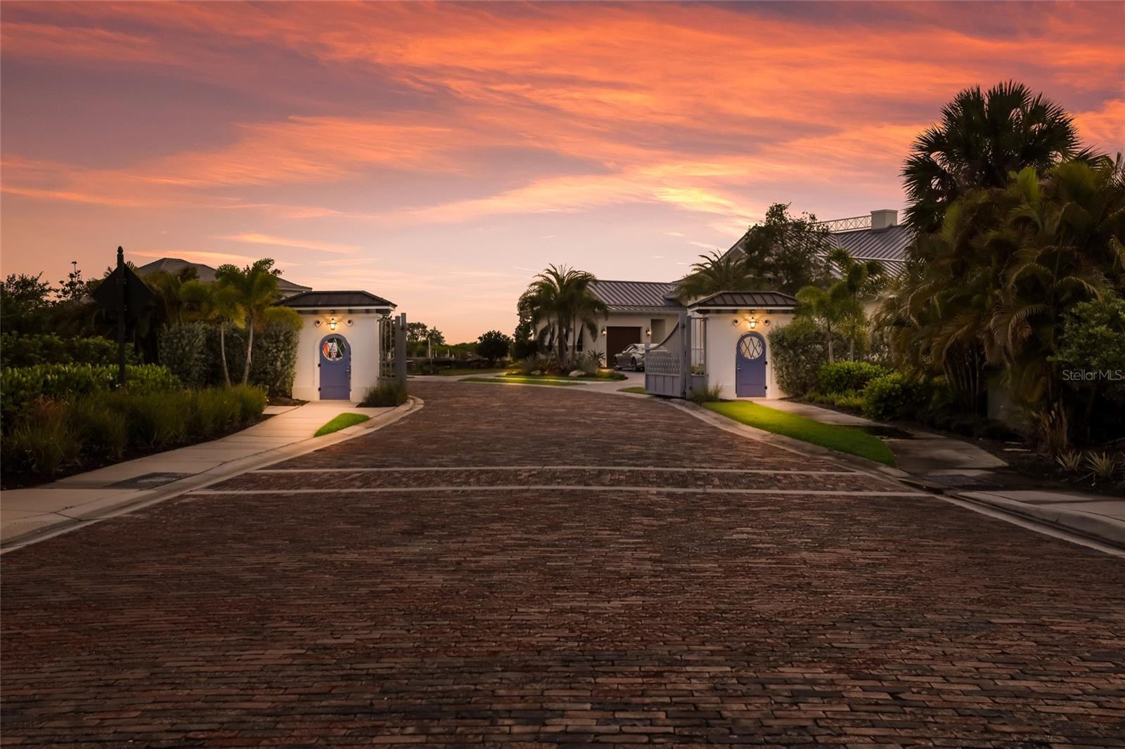 THE ISLANDS ON THE MANATEE RIVER - Residential