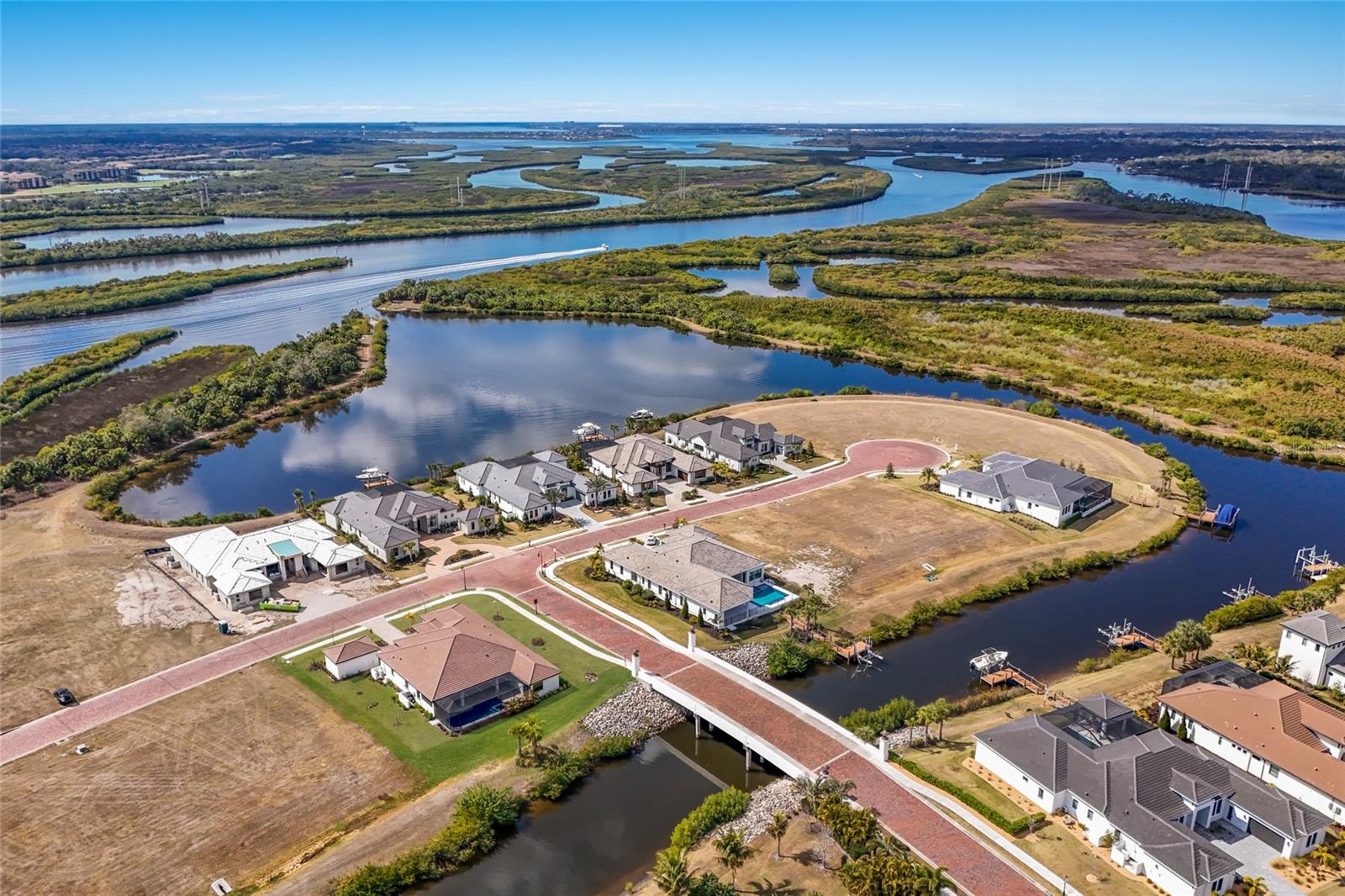THE ISLANDS ON THE MANATEE RIVER - Residential