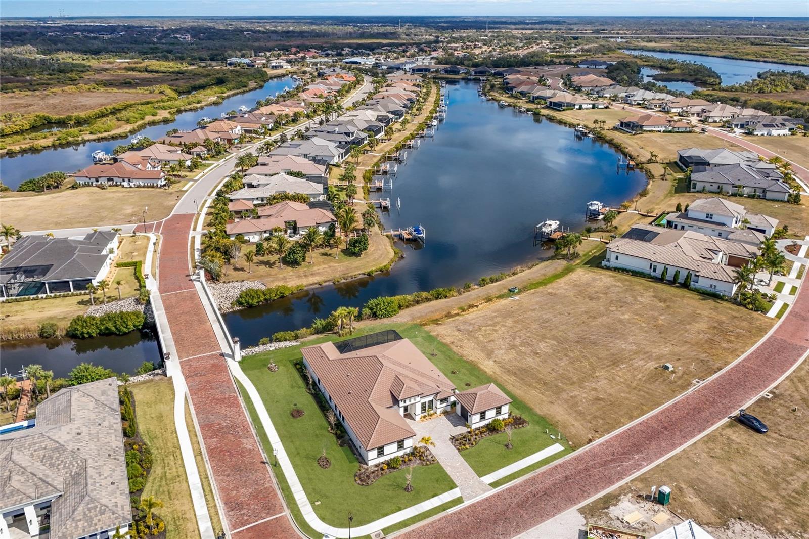THE ISLANDS ON THE MANATEE RIVER - Residential