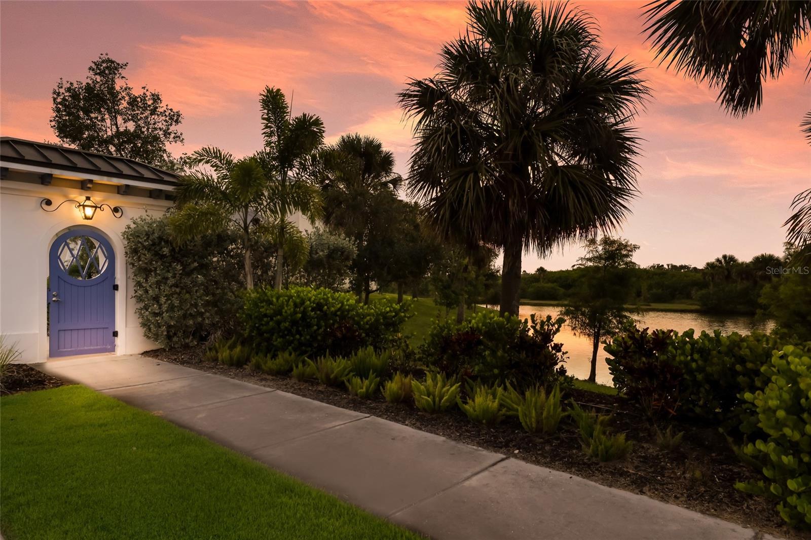 THE ISLANDS ON THE MANATEE RIVER - Residential