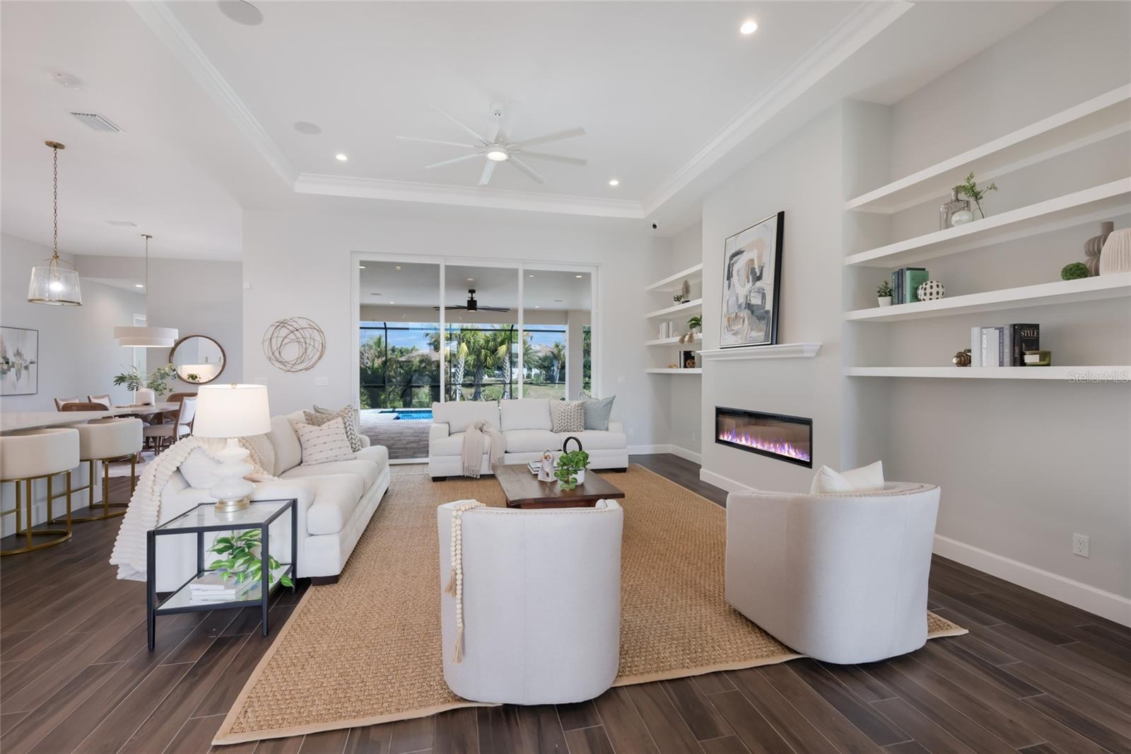 THE ISLANDS ON THE MANATEE RIVER - Residential