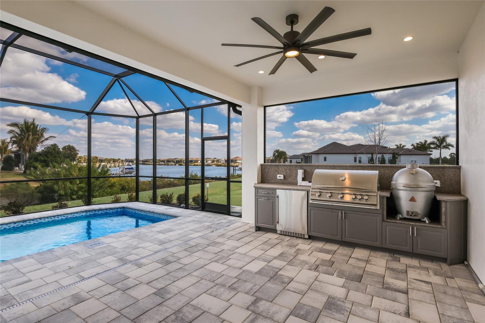 THE ISLANDS ON THE MANATEE RIVER - Residential