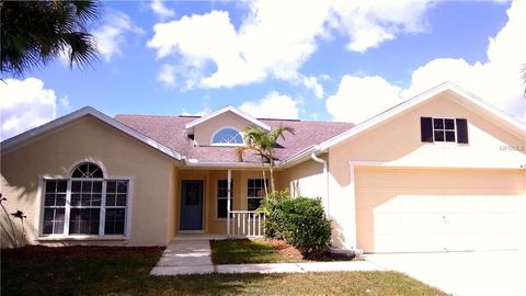 A home in PARRISH