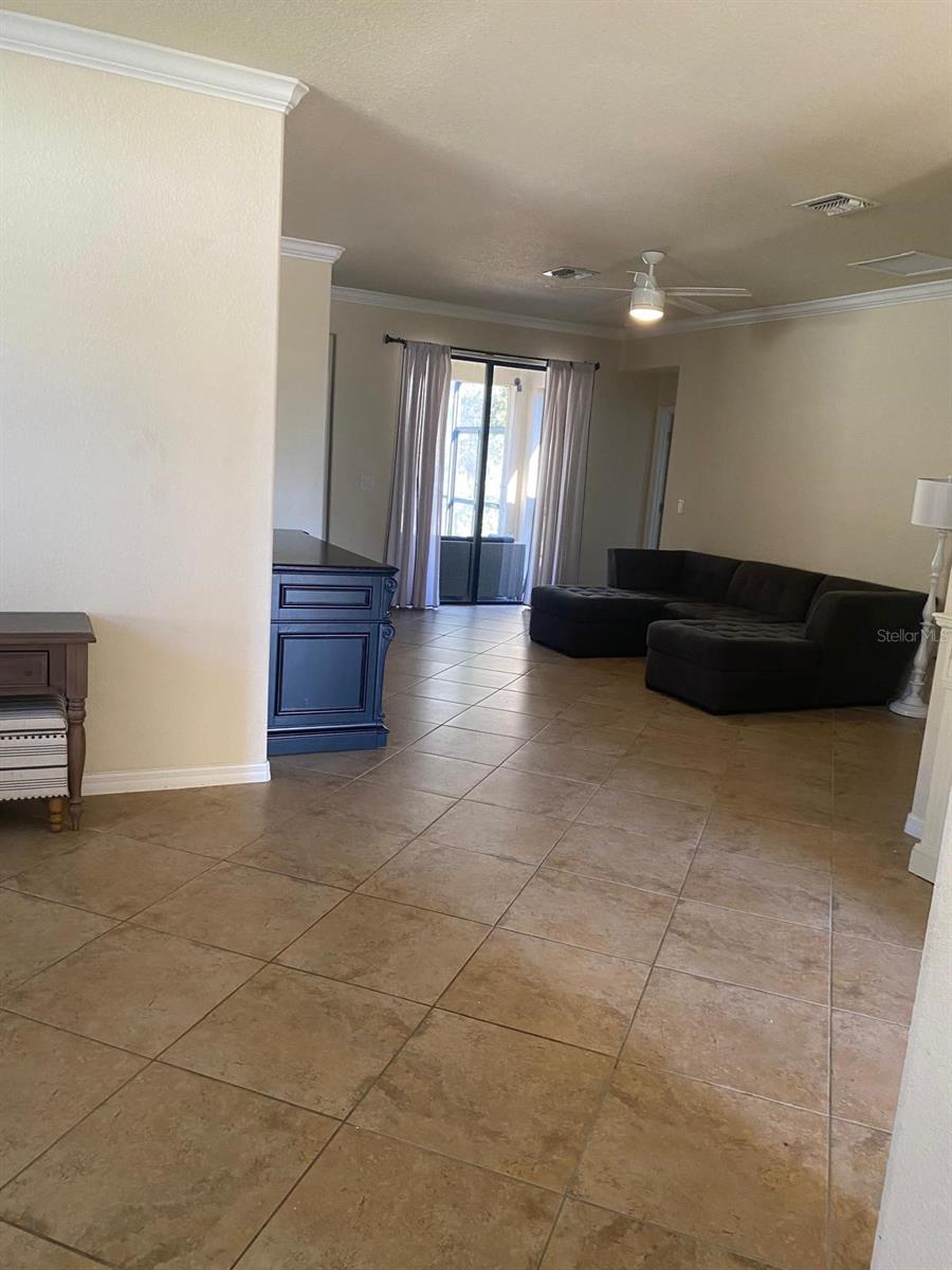 GRAN PARADISO PH 1 - Residential Lease