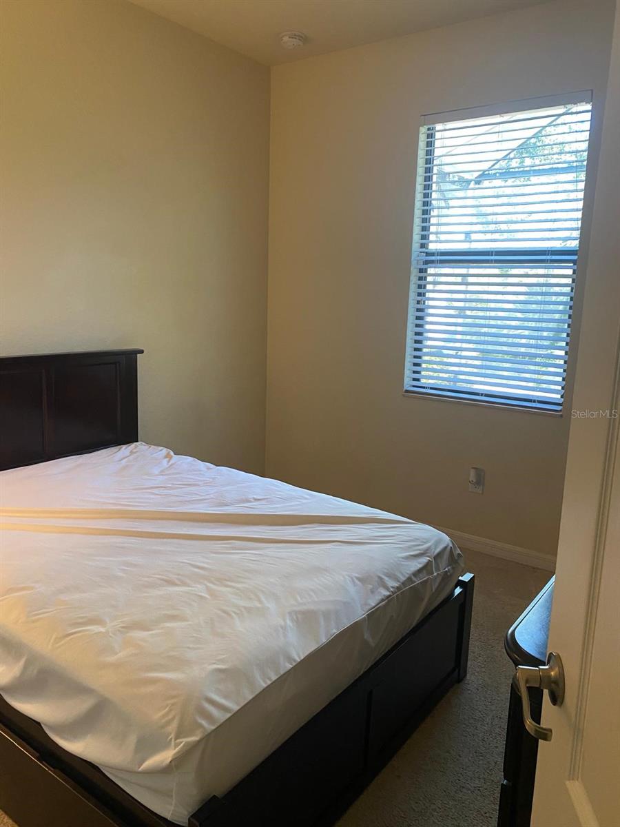 GRAN PARADISO PH 1 - Residential Lease