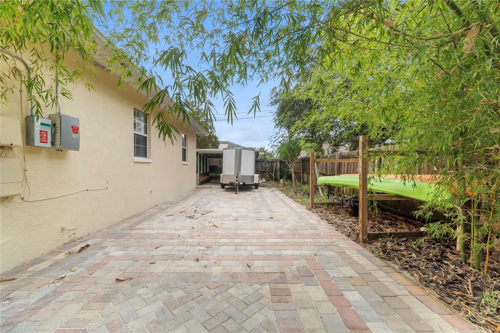 LYNNMOOR - Residential