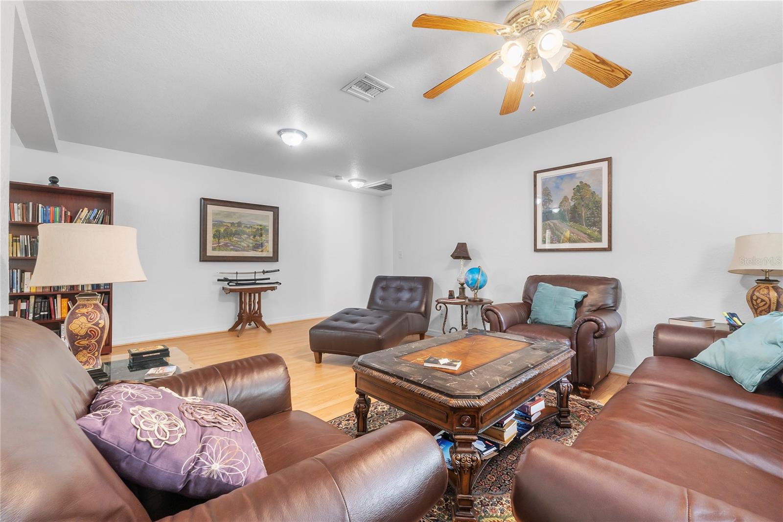 LYNNMOOR - Residential