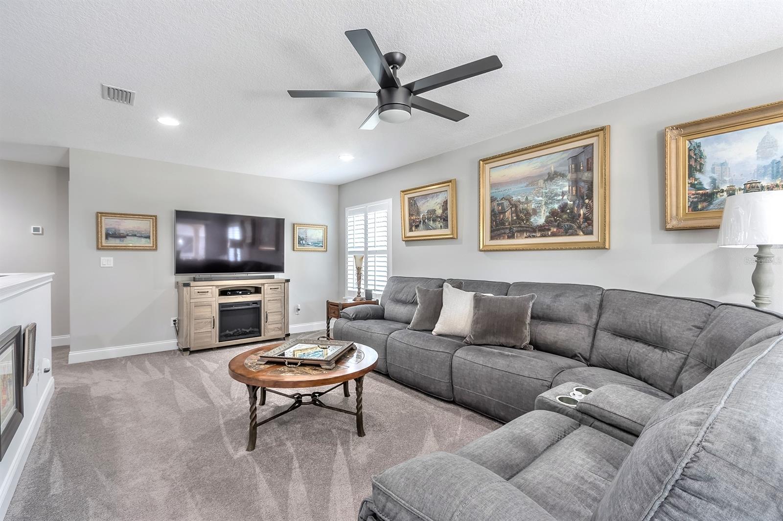 Venetian Bay Ph 1B Un 12 Tr - Residential