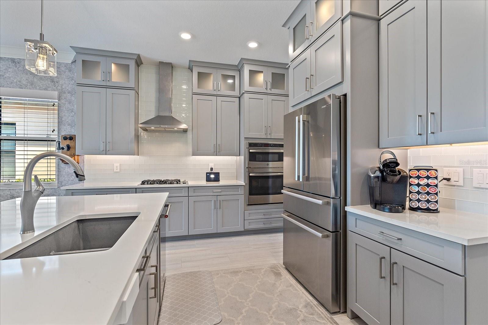 SANCTUARY COVE - Residential