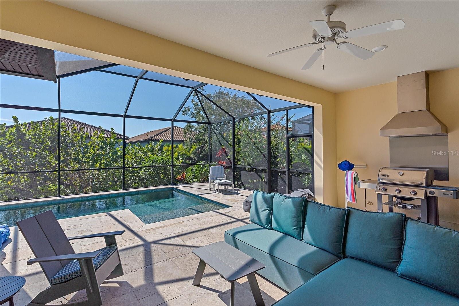 SANCTUARY COVE - Residential