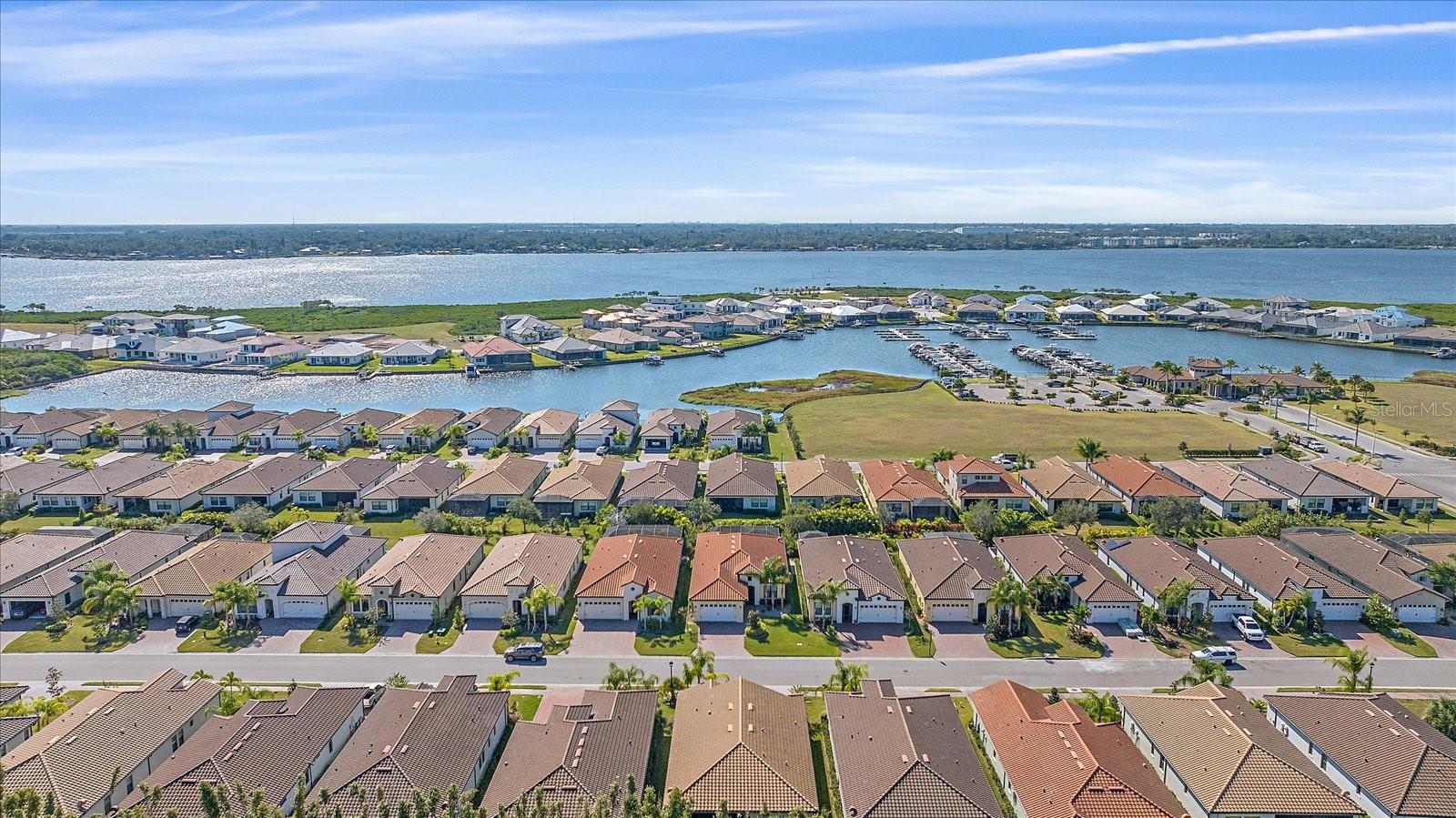 SANCTUARY COVE - Residential