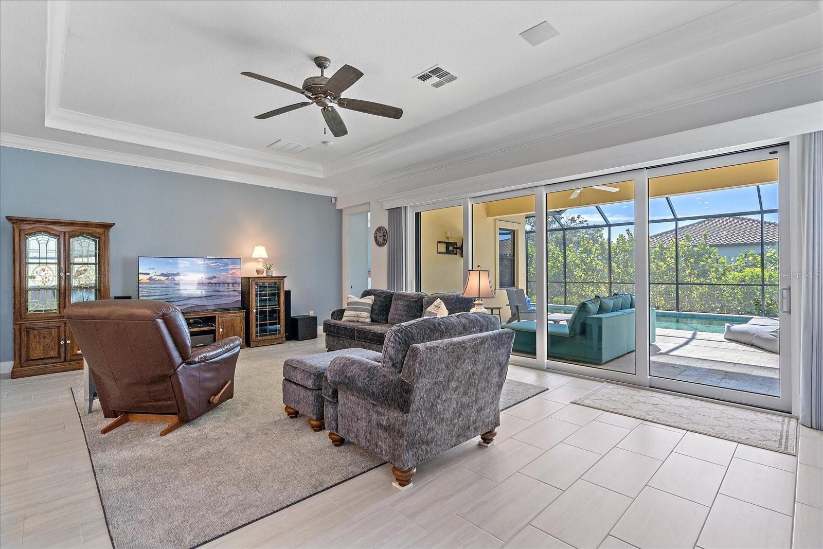 SANCTUARY COVE - Residential