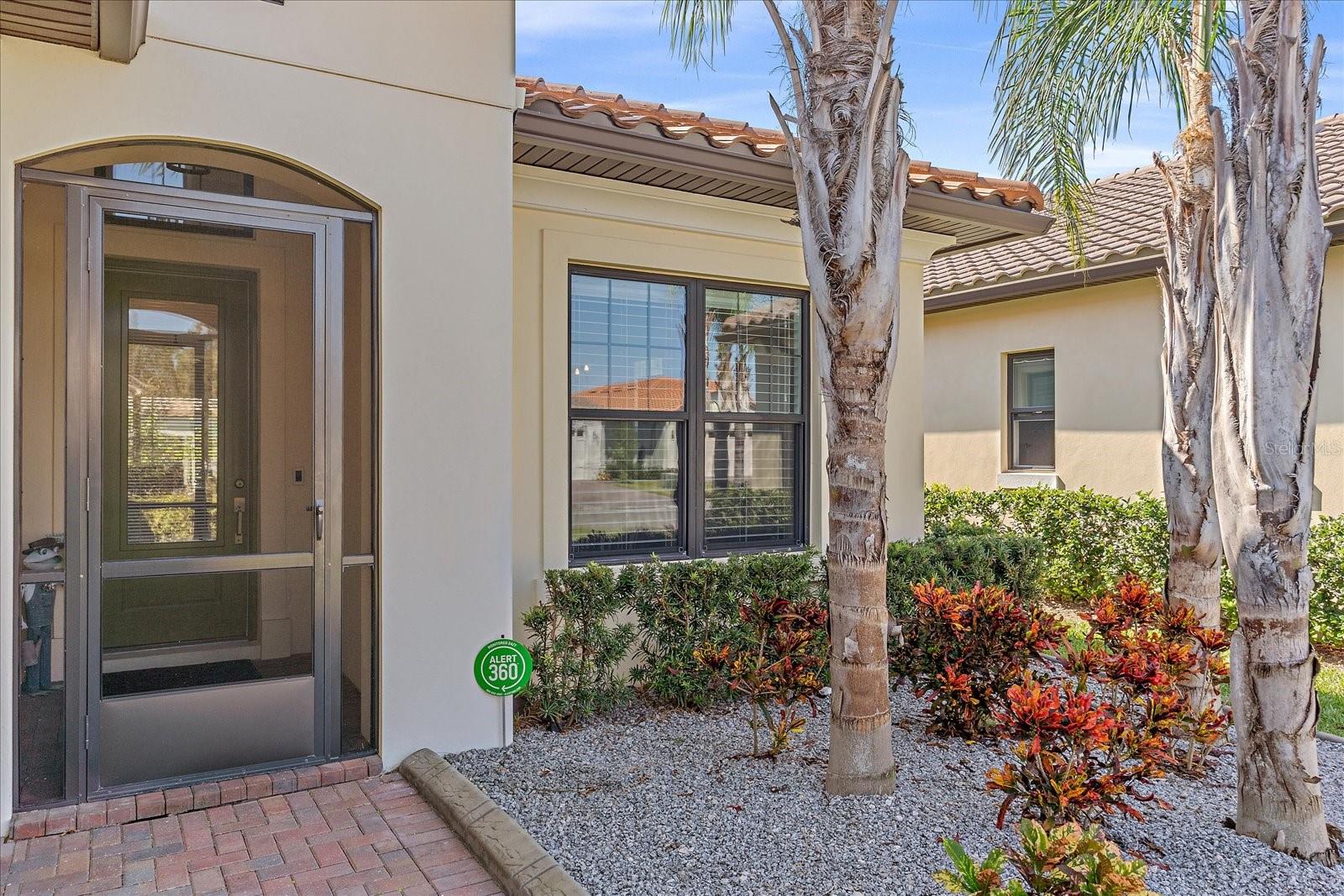 SANCTUARY COVE - Residential