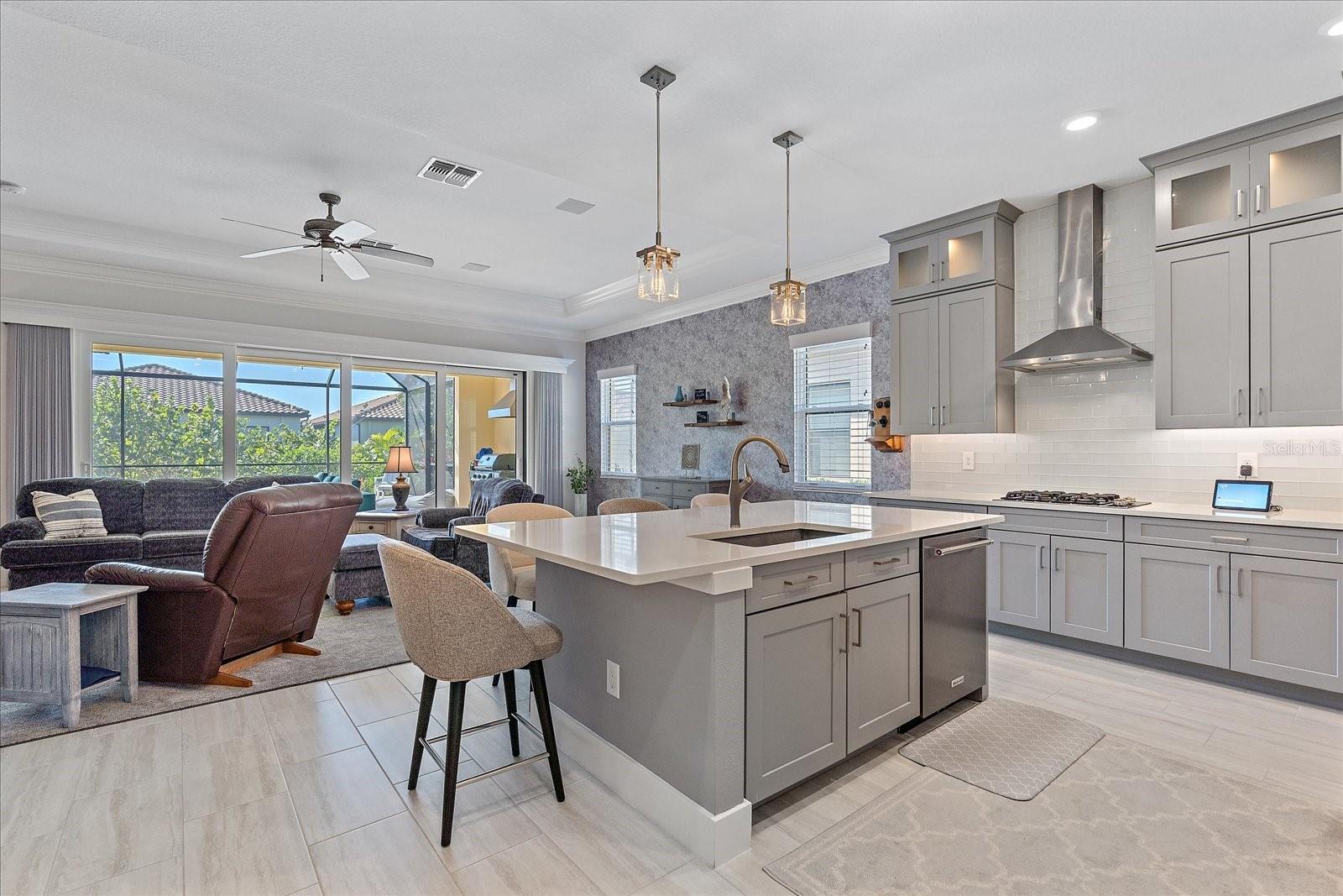 SANCTUARY COVE - Residential