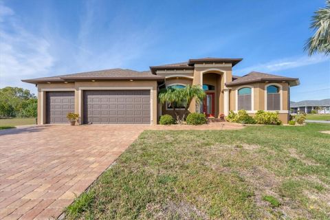 A home in PORT CHARLOTTE