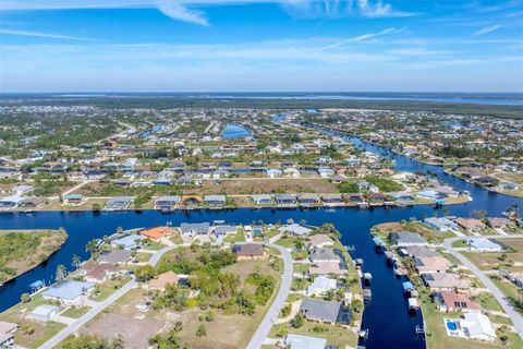 A home in PORT CHARLOTTE