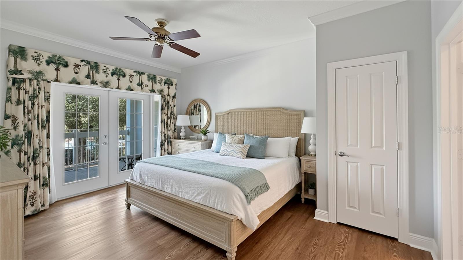 HERITAGE CROSSING CONDO PH 2 - Residential