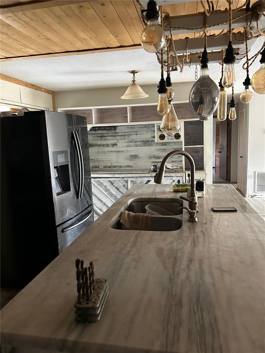 ACREAGE & UNREC - Residential